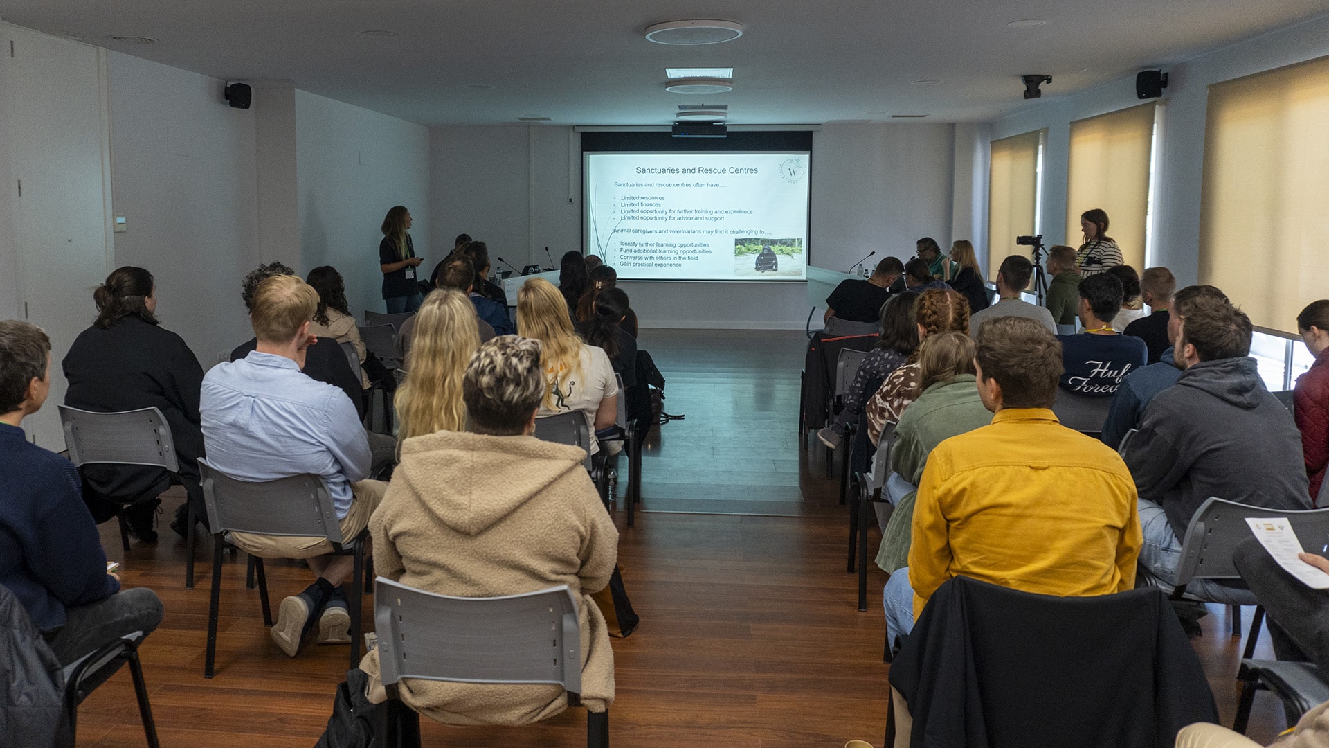 Primer Workshop Europeo del Programa de Especies Amenazadas EEP de chimpance Primer Workshop Europeo del Programa de Especies Amenazadas (EEP) de chimpancé.